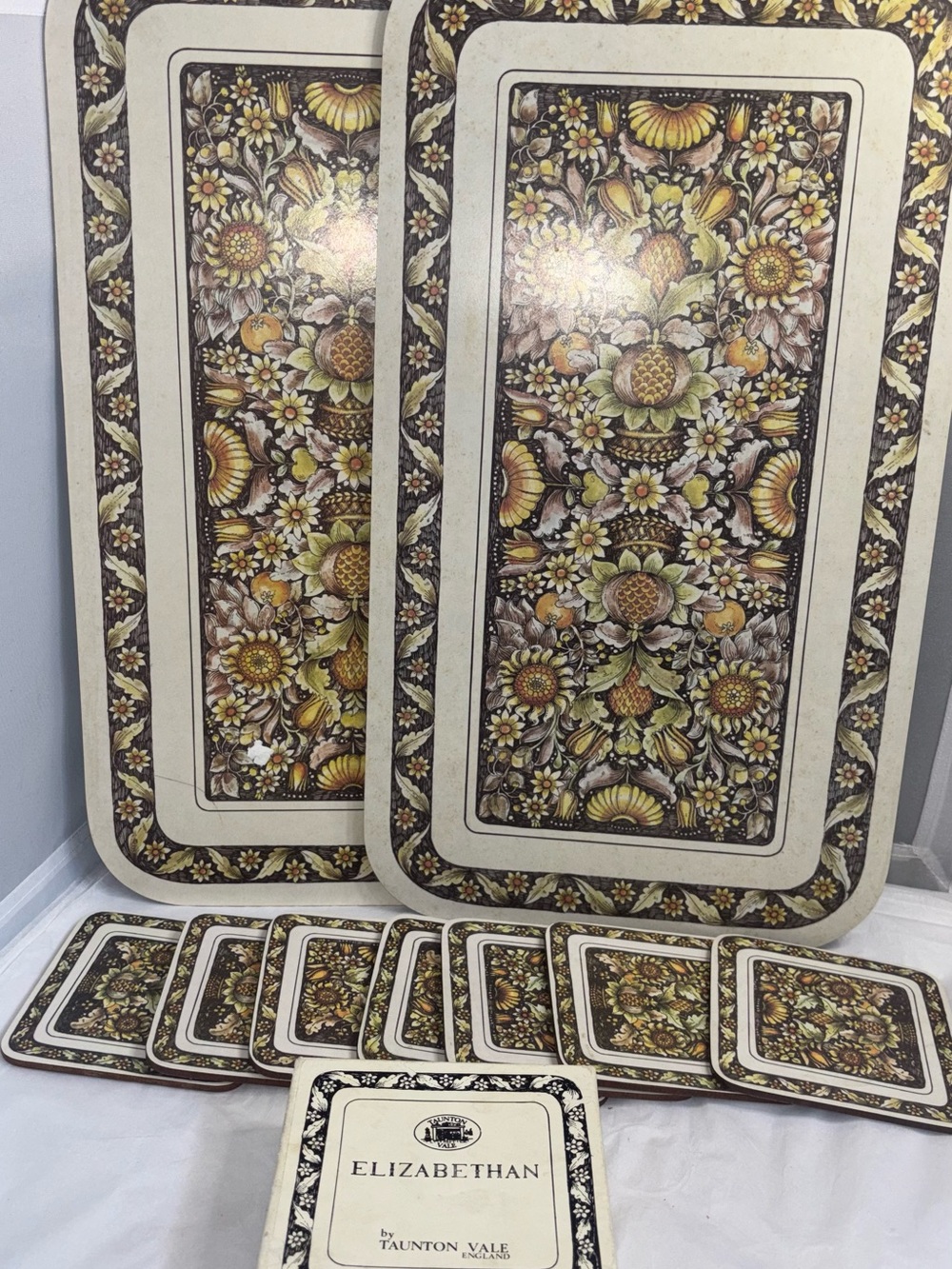 Taunton Vale Elizabethan Melamine 2 Placemats/7 Cork Back Coasters England